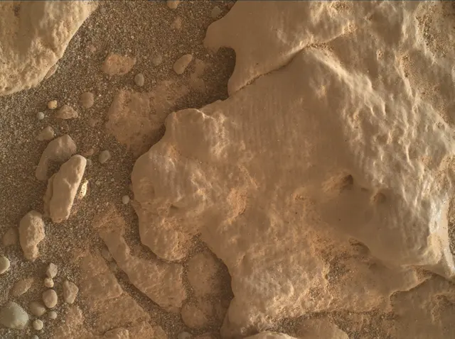 Sol 2819: Mars Hand Lens Imager (MAHLI)
