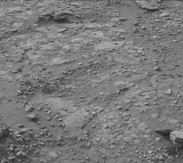 Sol 2820: Mast Camera (Mastcam)
