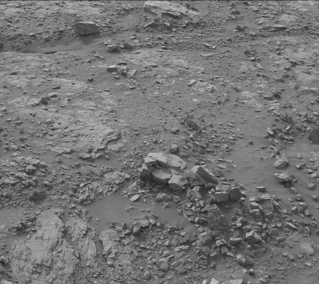 Sol 2820: Mast Camera (Mastcam)