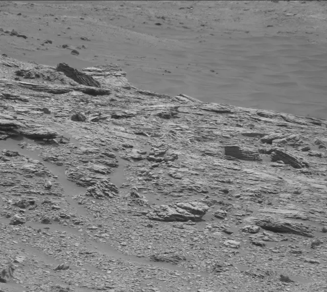Sol 2820: Mast Camera (Mastcam)