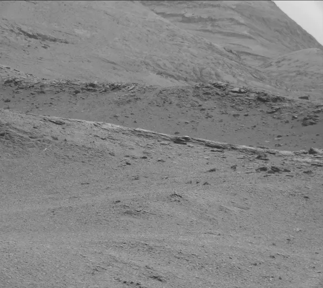 Sol 2820: Mast Camera (Mastcam)