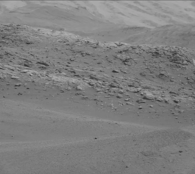 Sol 2820: Mast Camera (Mastcam)