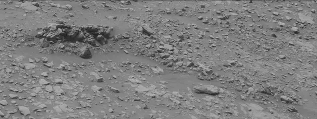 Sol 2822: Mast Camera (Mastcam)