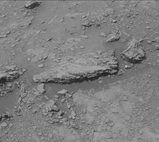 Sol 2822: Mast Camera (Mastcam)