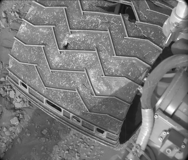 Sol 2822: Mast Camera (Mastcam)