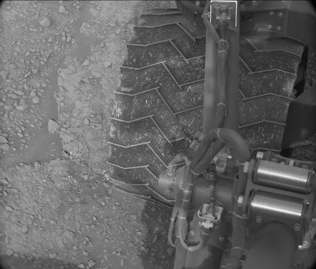 Sol 2822: Mast Camera (Mastcam)