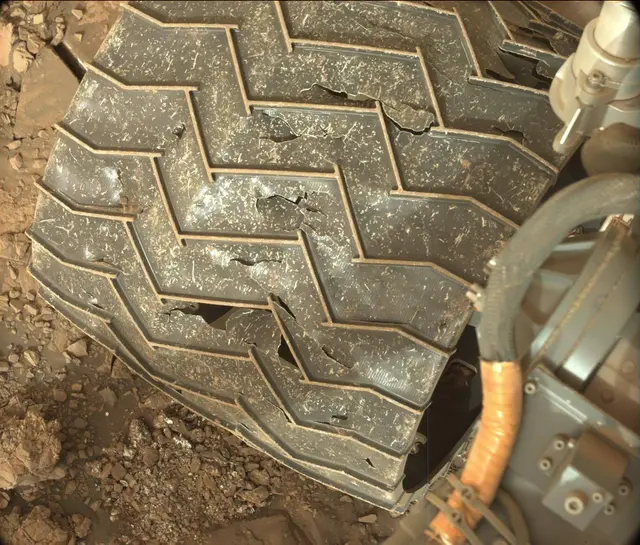 Sol 2822: Mast Camera (Mastcam)