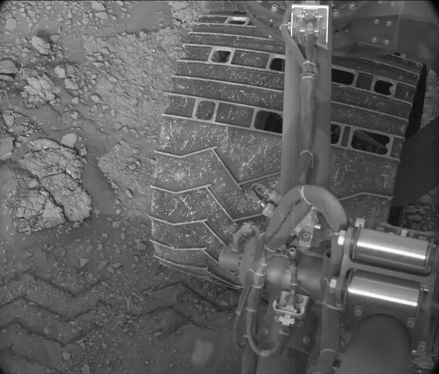 Sol 2822: Mast Camera (Mastcam)