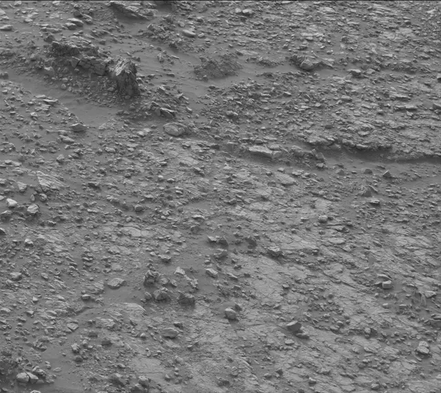 Sol 2822: Mast Camera (Mastcam)