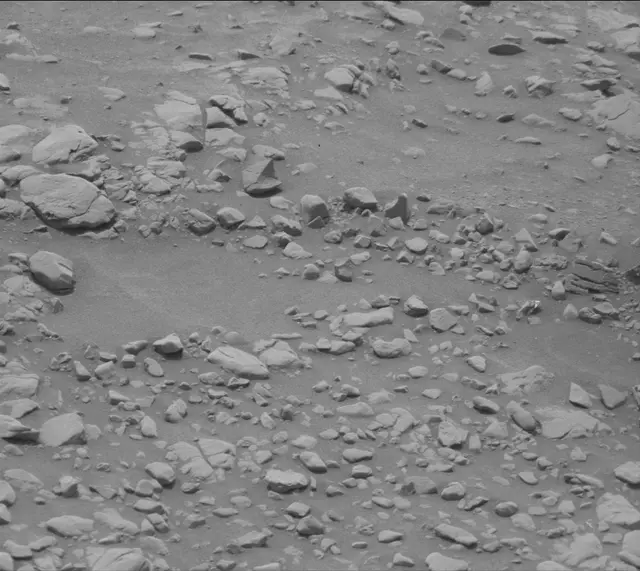 Sol 2822: Mast Camera (Mastcam)