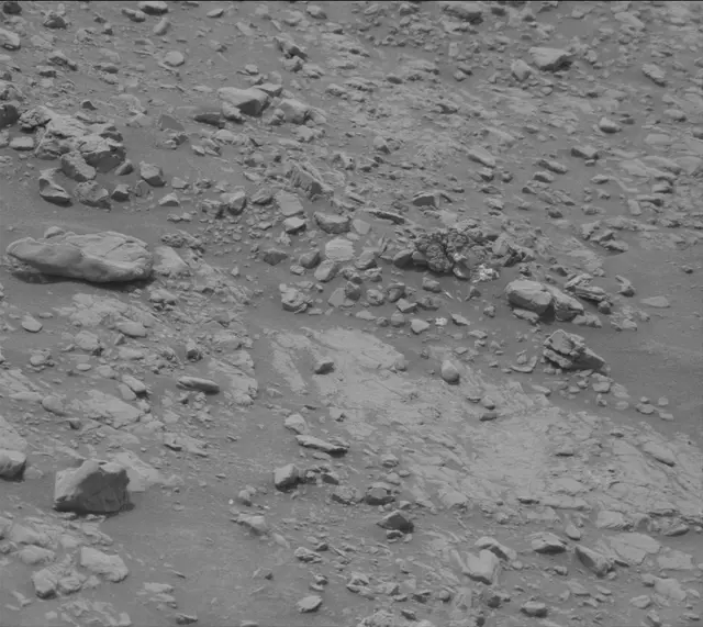Sol 2822: Mast Camera (Mastcam)