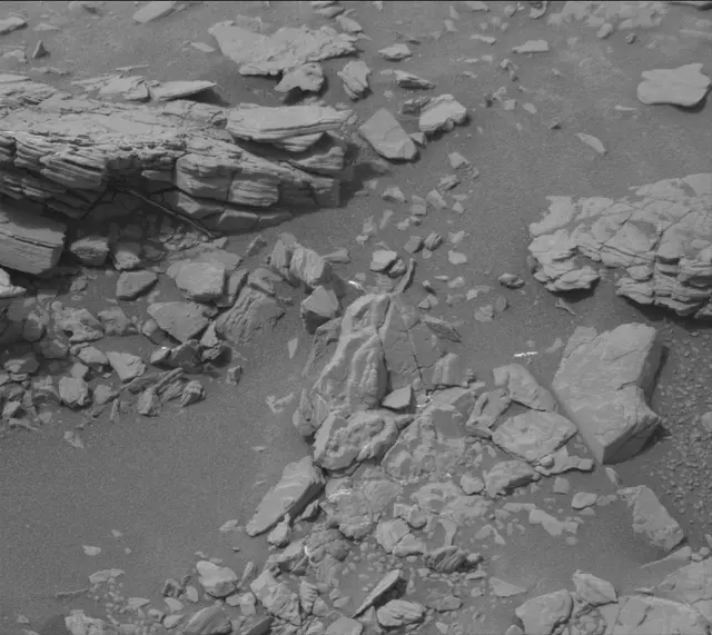 Sol 2822: Mast Camera (Mastcam)