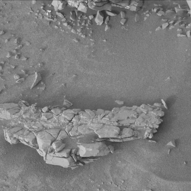 Sol 2822: Mast Camera (Mastcam)
