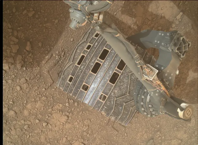 Sol 2822: Mars Hand Lens Imager (MAHLI)