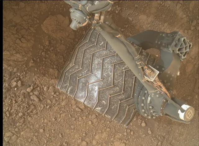 Sol 2822: Mars Hand Lens Imager (MAHLI)