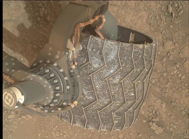 Sol 2822: Mars Hand Lens Imager (MAHLI)