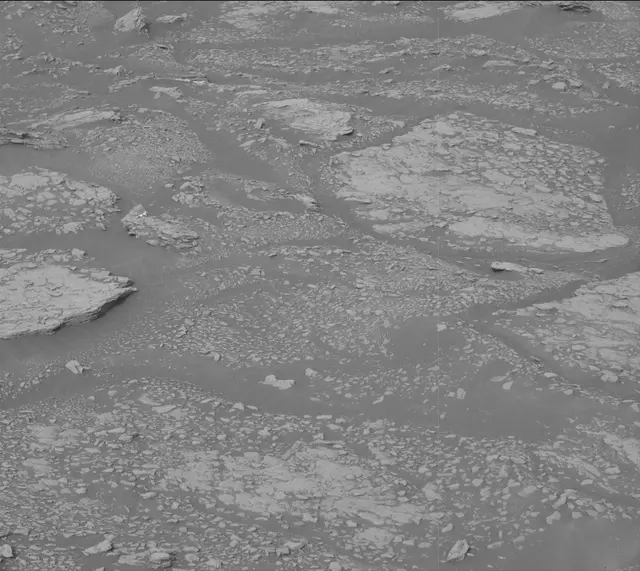 Sol 2824: Mast Camera (Mastcam)