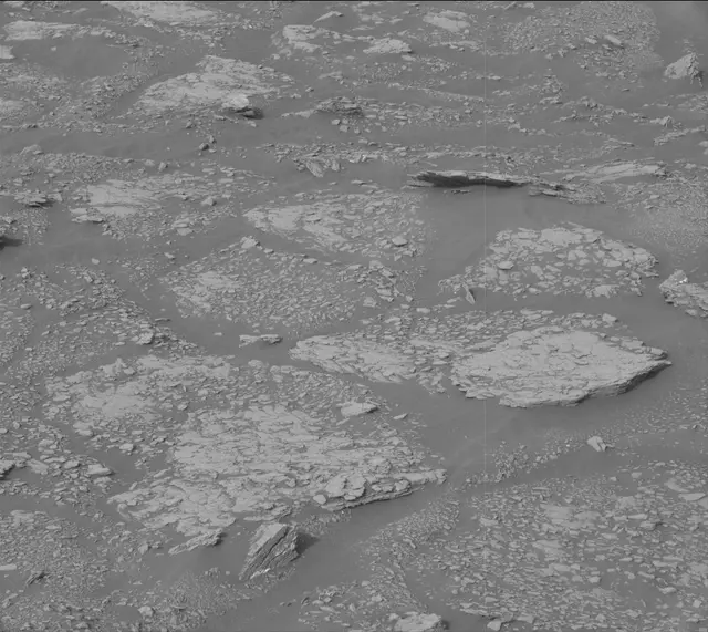 Sol 2824: Mast Camera (Mastcam)