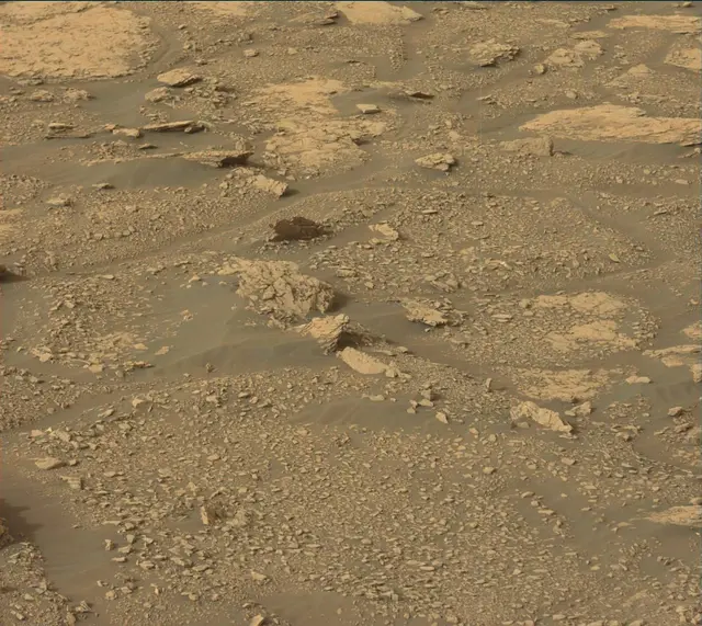 Sol 2824: Mast Camera (Mastcam)