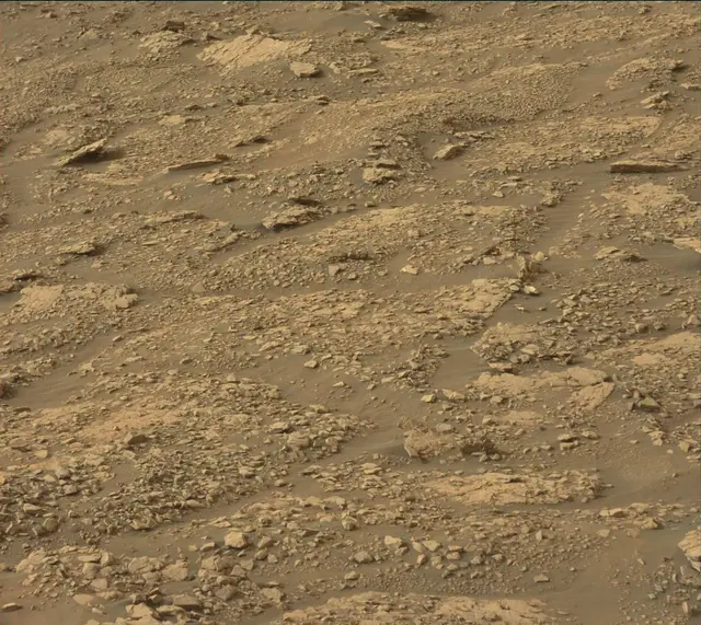 Sol 2824: Mast Camera (Mastcam)