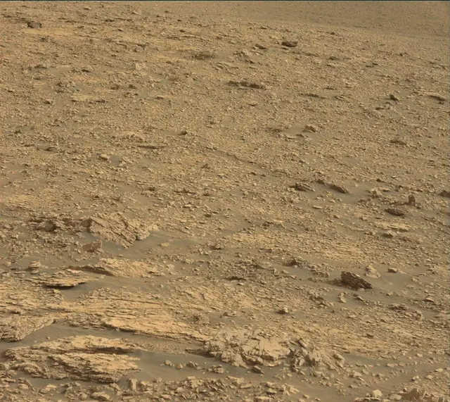 Sol 2824: Mast Camera (Mastcam)