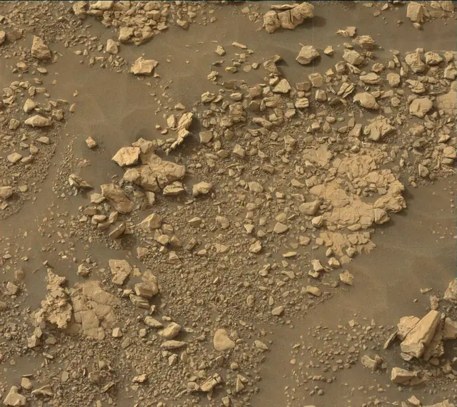 Sol 2824: Mast Camera (Mastcam)