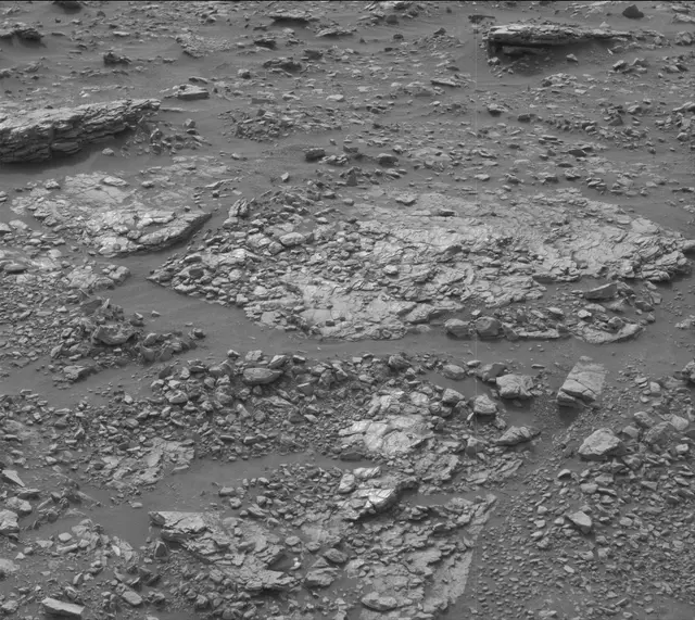 Sol 2824: Mast Camera (Mastcam)