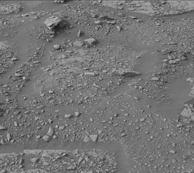 Sol 2824: Mast Camera (Mastcam)