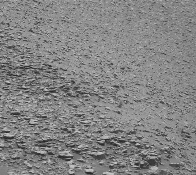 Sol 2824: Mast Camera (Mastcam)