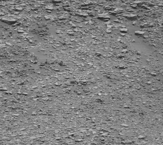Sol 2824: Mast Camera (Mastcam)