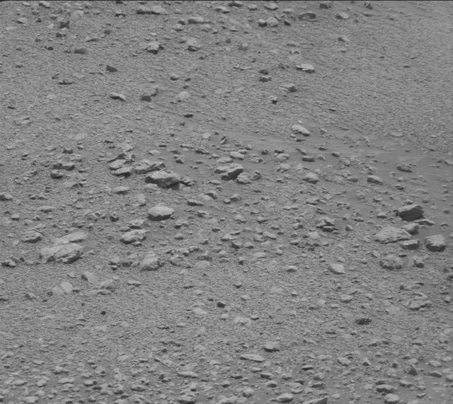 Sol 2824: Mast Camera (Mastcam)