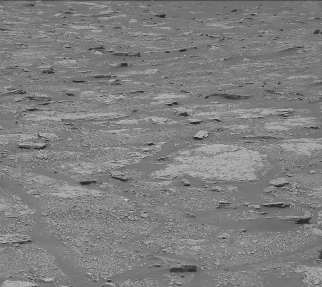 Sol 2826: Mast Camera (Mastcam)