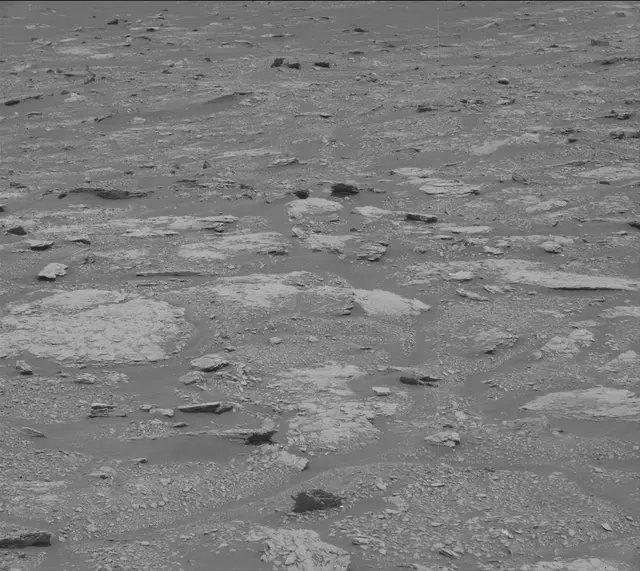 Sol 2826: Mast Camera (Mastcam)