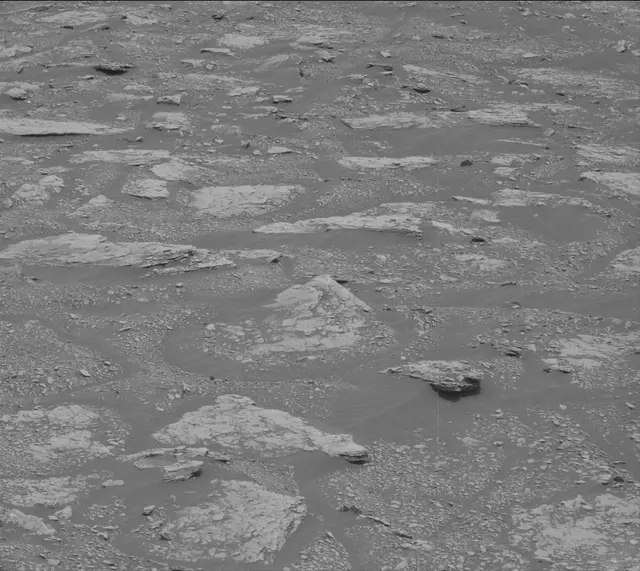 Sol 2826: Mast Camera (Mastcam)