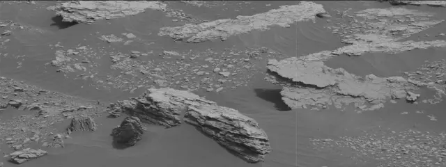 Sol 2826: Mast Camera (Mastcam)