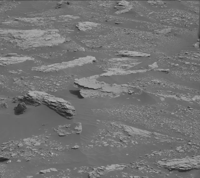 Sol 2826: Mast Camera (Mastcam)