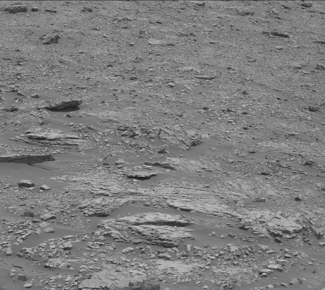 Sol 2826: Mast Camera (Mastcam)