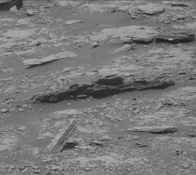 Sol 2826: Mast Camera (Mastcam)