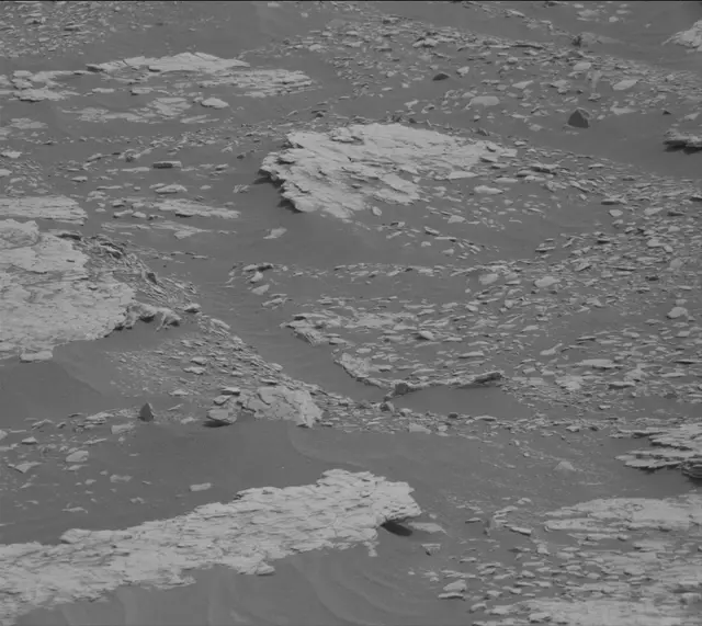 Sol 2826: Mast Camera (Mastcam)