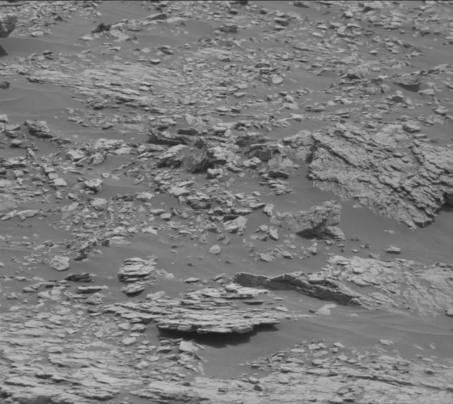 Sol 2826: Mast Camera (Mastcam)