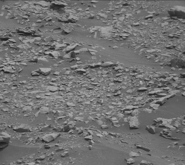 Sol 2826: Mast Camera (Mastcam)