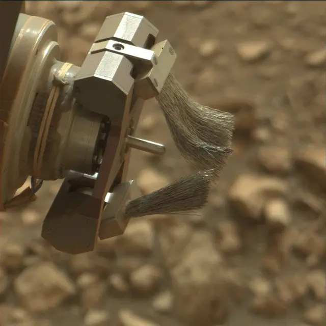 Sol 2826: Mast Camera (Mastcam)