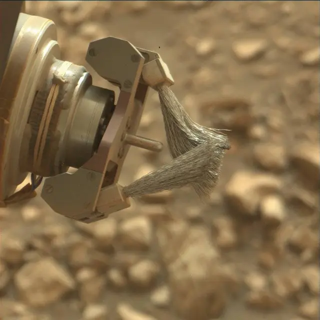 Sol 2826: Mast Camera (Mastcam)