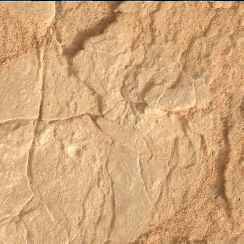 Sol 2826: Mars Hand Lens Imager (MAHLI)