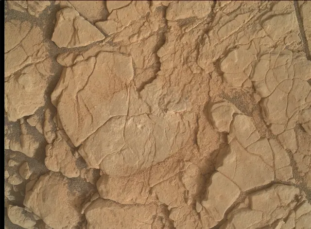 Sol 2826: Mars Hand Lens Imager (MAHLI)