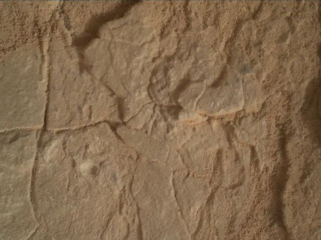 Sol 2826: Mars Hand Lens Imager (MAHLI)