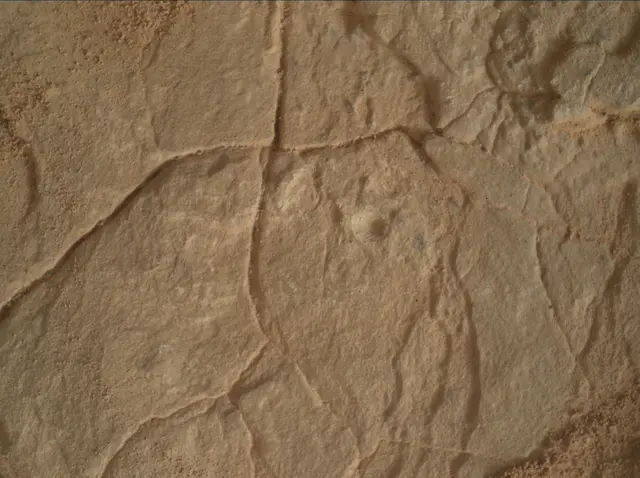 Sol 2826: Mars Hand Lens Imager (MAHLI)