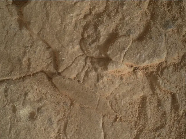 Sol 2828: Mars Hand Lens Imager (MAHLI)