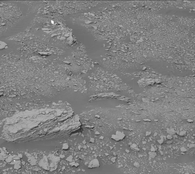 Sol 2829: Mast Camera (Mastcam)