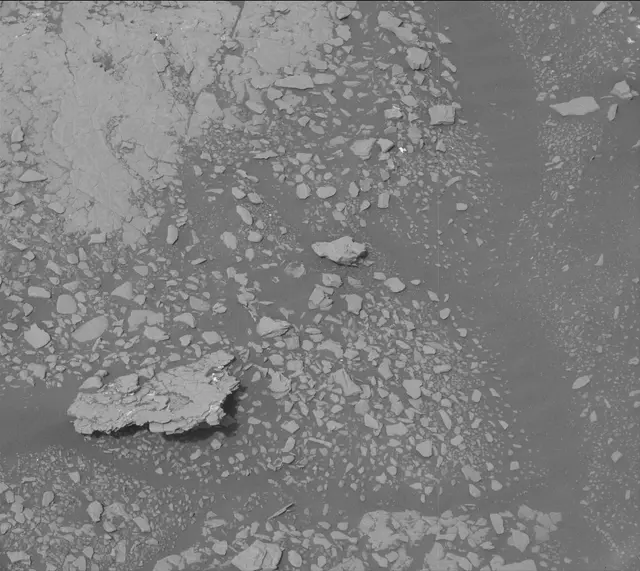 Sol 2829: Mast Camera (Mastcam)